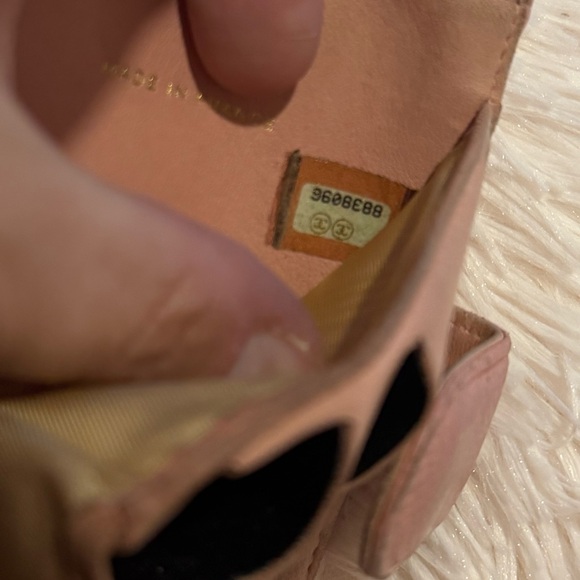 Chanel Caviar Mini Wallet in pink. Sticker intact & authenticity card included! - Picture 7 of 7